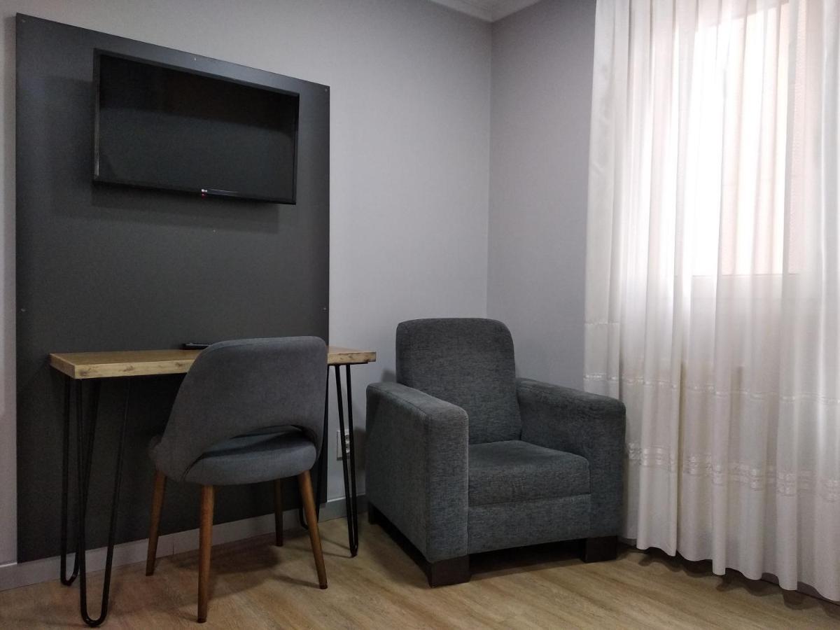 Hotel Brios ルーゴ エクステリア 写真